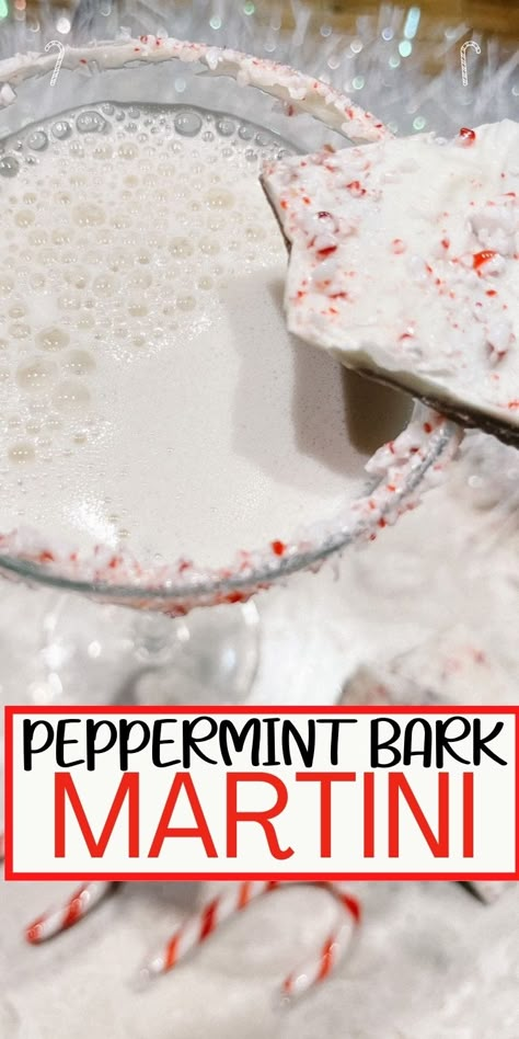 Peppermint Bark Martini Peppermint Bark Martini Recipe, Peppermint Baileys Christmas Cocktail, Peppermint Liquor Drinks, Rumchata Peppermint Bark Drinks, Peppermint Bark Martini, Peppermint Martini Recipe, Christmas Dessert Drinks, Cocktail Contest, Christmas Peppermint Bark