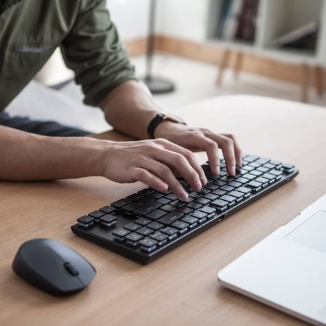 Hands On Keyboard, Typing Keyboard, Diy Mechanical Keyboard, Office Keyboard, Keyboard Keycaps, Powell Furniture, Computer Desk Setup, Rustic Office, Computer Desks