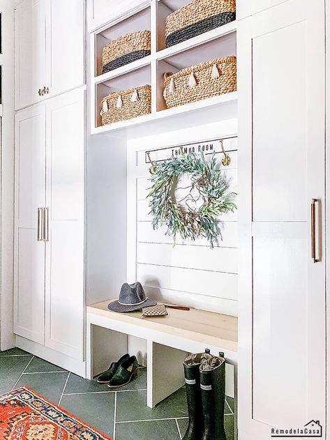 Mudroom Entryway Storage Cabinets, Narrow Mud Room, Garage Mudroom Ideas Diy, Mudroom In Garage, Garage Entryway Ideas, Mudroom Build, Garage Mudroom Ideas, Mudroom Paint, Diy Garage Mudroom