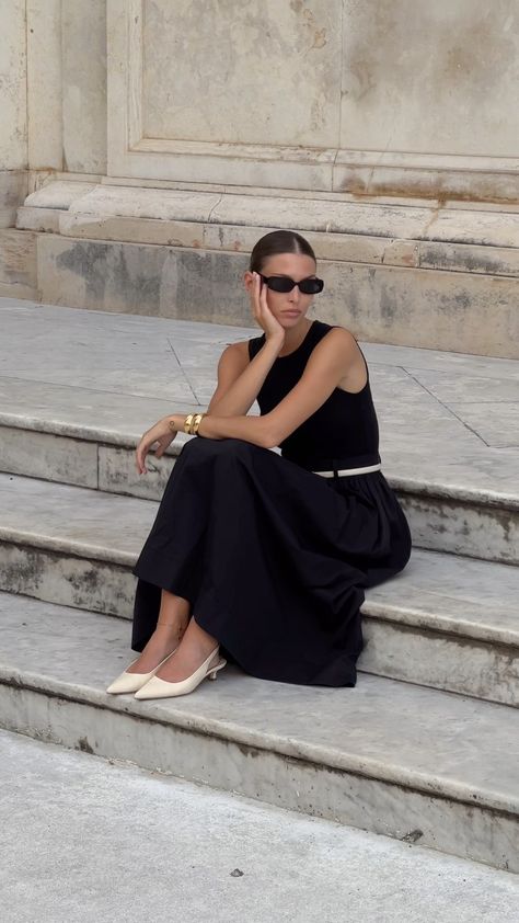 ☼ Danielle Copperman Sersoub ☾ (@dcopperman) • Instagram photos and videos Elegant Minimalist Outfit, Danielle Copperman, Minimalist Fashion Women Outfits, Modest Casual Outfits, Europe Outfits, Timeless Dress, Womenswear Fashion, August 26, Casual Style Outfits