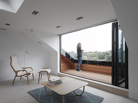 Payne House by Paul Archer Design Loft Conversion Balcony, Loft Dormer, Archer Design, Loft Conversion Bedroom, Dormer Loft Conversion, Attic Bedroom Designs, Attic House, Attic Apartment, Attic Bedrooms