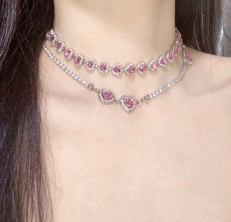 Chocker Necklace, Heart Necklace Diamond, Jewelry Accessories Ideas, Girly Accessories, Fancy Jewellery, Fancy Jewelry, Girly Jewelry, Dream Jewelry, Jewelry Inspo