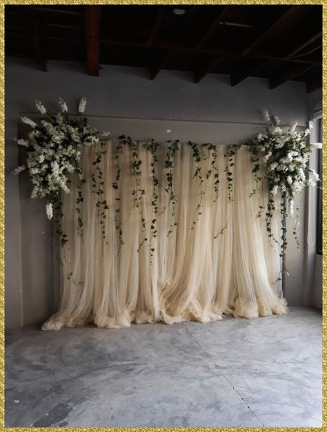 Back Drop Arch Ideas, White Curtain Wedding Backdrop, Reception Back Drop Design, Winter Wedding Photo Backdrop, Backdrop With Curtains, Winter Wedding Arbor, Winter Wedding Backdrop, Olsen Wedding, Wedding Picture Backdrop