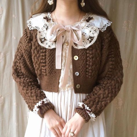 Anime Dresses, Detail Couture, Hijab Designs, Coquette Vintage, Cottagecore Outfits, Crochet Cardigan Pattern, Rilakkuma, Kpop Fashion Outfits, Knit Fashion