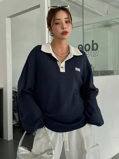 Polo Shirt Outfit Women's, Polo Shirt Outfits, Style Bleu, Polo Outfit, Drop Shoulder Sweatshirt, Navy Blue Sweatshirt, Polo Women, Winter 23, Dropped Shoulder Sweatshirt