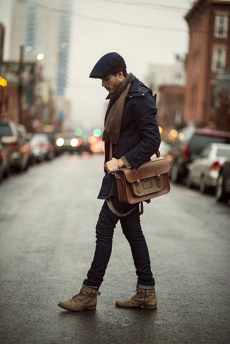 Men Comfy Winter Fashion, Dark Academia Aesthetic Outfit, Vinter Mode Outfits, Gentleman Mode, Mens Fall Outfits, Winter Mode Outfits, Beige Blazer, Mode Casual, Winter Outfits Men