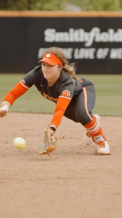 Diving into the ACC Tournament like… | Clemson Softball | Clemson Softball · Original audio Softball Asthetic Photos, Softball Vision Board, College Softball Aesthetic, Clemson Softball, Softball Plays, Athletes Prayer, Softball Aesthetic, 2025 Rebrand, Softball Pics