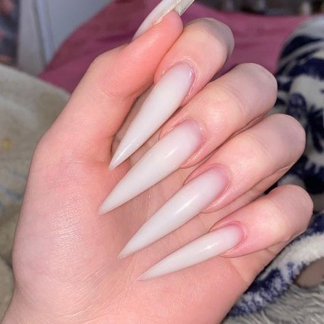 🤍 Paznokcie Hello Kitty, Vampire Nails, Sharp Nails, Punk Nails, Claw Nails, Goth Nails, Beige Nails, Nails Only, Pink Acrylic Nails