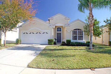 When you're thinking about buying or selling property in Florida, the first question that comes to mind is whether you should be buying new homes in Pembroke Pines, right? Yes, these newly constructed homes are sure to be your favorite, as they are meticulously planned to give you a superior living experience. Continue reading this article for more details. Pembroke Pines Florida, Las Vegas Apartments, Homes For Sale In Florida, Florida Apartments, Winter Haven Florida, For Rent By Owner, Front Entryway, Garage Apartments, Fort Lauderdale Florida