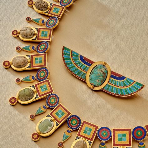 Rare Egyptian Revival Jewels on Sale December 2022 at Sothebys Egyptian Jewelry Ancient, Egyptian Treasure, Ancient Egypt Jewelry, Egyptian Ornamented, Egyptian Jewellery, Egyptian Inspired Jewelry, Howard Carter, Egyptian Drawings, Egyptian Accessories