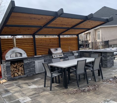 Bbq Gazebo Ideas, Kitchen Design Wood, Pool Patio Designs, Modern Backyard Design, Bbq Gazebo, Gazebo Ideas, Kitchen Design Layout, Backyard House, Outdoor Bbq Kitchen