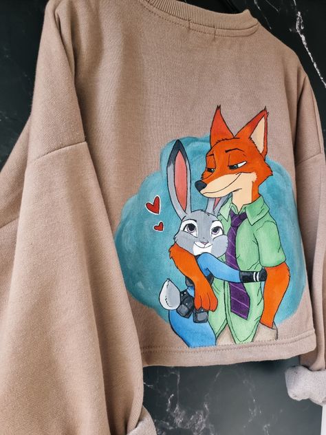 Painted Hoodie For Boyfriend, Painting On Hoodies Ideas, Painted Hoodie Diy Ideas, Painted Hoodie Diy, Painted Custom Hoodie, Hoodie Painting Ideas, Hand Painted Hoodie, Best Friend Hoodies, Paint Sweatshirt