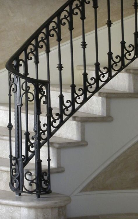 Staircase Railing Design Wrought Iron, Staircase Grill Design, Iron Railing Design, سلالم حلزونية, Iron Staircase Railing, درابزين السلم, درج السلم, Staircase Interior Design, Wrought Iron Stair Railing