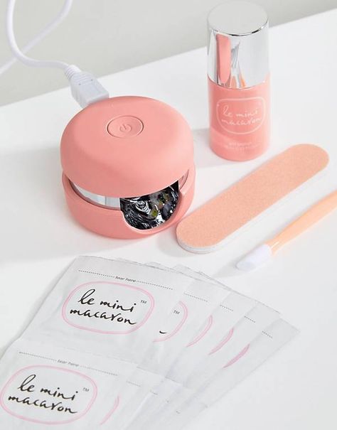 Le Mini Macaron Gel Manicure Kit Home Gel Nail Kit, Diy Gel Manicure, Gel French Manicure, Easy Manicure, Mini Macaron, Pink Gel, Gel Nails Diy, Gel Nail Kit, Manicure Kit