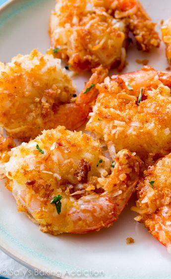 This is the best coconut shrimp recipe I've tried and you won't believe how easy it is! sallysbakingaddiction.com Easy Coconut Shrimp, Canned Pumpkin Recipes, Baked Shrimp Recipes, Coconut Shrimp Recipes, Sallys Baking, Savory Pumpkin Recipes, Shrimp Recipes Healthy, Sally's Baking, Shrimp Dishes