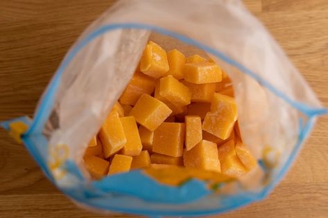 Can You Freeze Butternut Squash? (Raw & Cooked) - Does It Go Bad? Freezing Butternut Squash, Freeze Chicken, Freezing Squash, Oven Roasted Butternut Squash, Freeze Food, Buttercup Squash, Frozen Butternut Squash, Chicken Tomato, Freezing Food