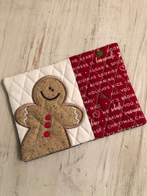 JRANDesigns - Etsy Christmas Mug Rugs, Candle Mats, Kimberbell Designs, Mug Rug Patterns, Fabric Postcards, Quilted Gifts, Fabric Coasters, Christmas Coasters, Gingerbread Men