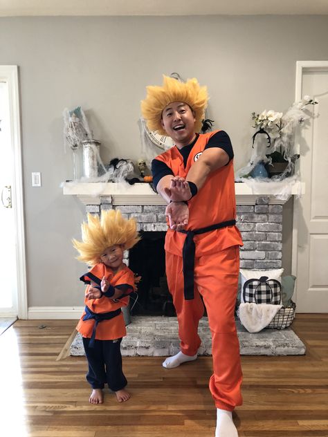 Father And Son Halloween Costumes, Father Son Halloween Costumes, Father Son Costumes, Dragon Ball Costume, Costume Family, Mommy Son, Matching Costume, Ball Costume, Matching Costumes