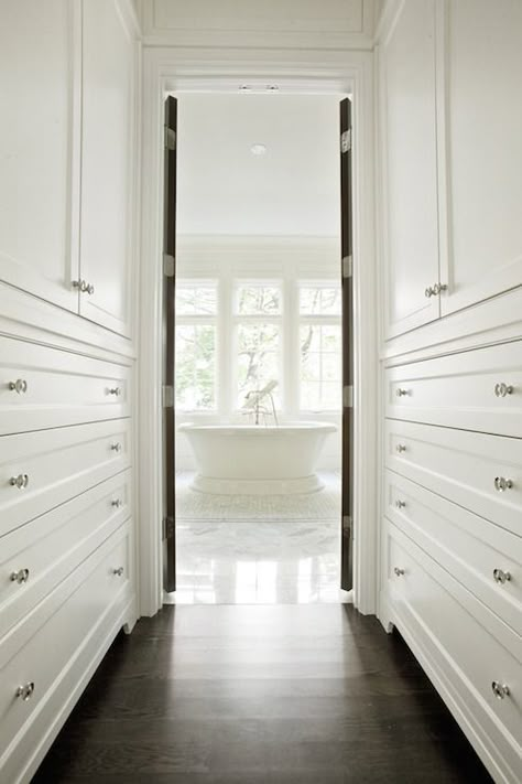 walk through closet between bedroom and bathroom Closet To Bathroom, Top 10 Bathroom Designs, Walk Through Closet, Master Bath And Closet, Bathroom And Walk In Closet, Bedroom With Bathroom, Casa Clean, Walking Closet, Closet And Bathroom