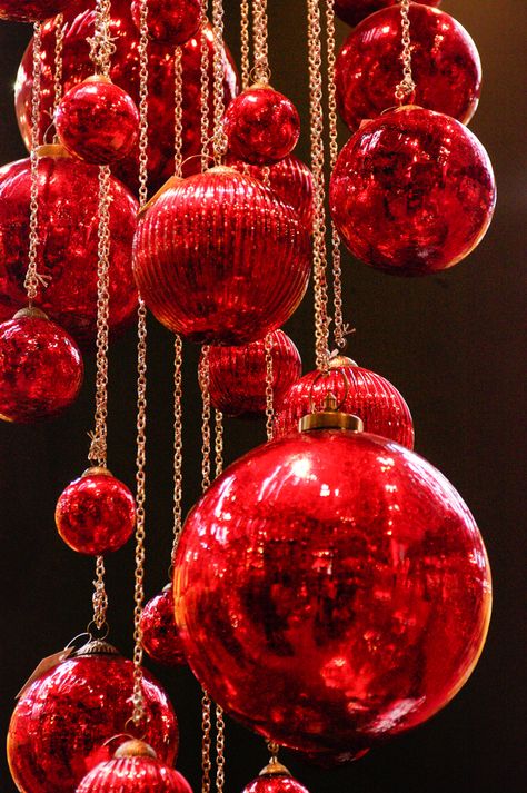 red Christmas balls on a show-window Christmas Balls Aesthetic, Red Christmas Window Display, All Red Christmas, Red Xmas Aesthetic, Christmas Red Aesthetic, Bmw Christmas, Christmas Aesthetic Red, Red Christmas Aesthetic, Red Disco Ball Aesthetic