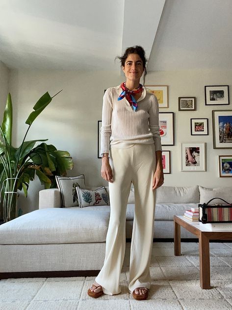 Leandra Medine Style Winter, Cereal Aisle, Leandra Medine Style, What Do I Wear, Polished Casual, Leandra Medine, Street Style Inspiration, Find Yourself, Dressed Down