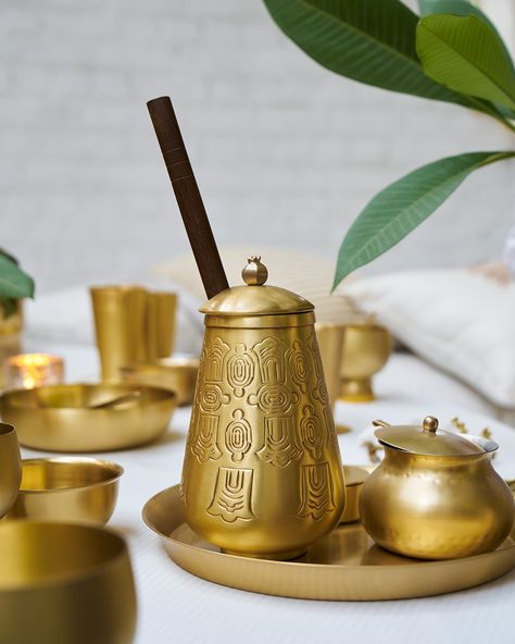 Brass or pital has always found a home in the Indian kitchen and table. Our designs are rooted in India, and reimagined with a twist. The gentle gleam of brass reminds us of home and always feels special. Brass Home Decor Indian, Indian Kitchen Utensils, Water Concept, Diwali Aesthetic, Diwali 2024, Brass Home Decor, Crockery Design, Indian Room, Indian Room Decor