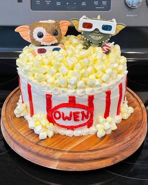 Gremlin Birthday Cake, Gremlin Birthday Party, Gremlins Birthday Party, Gremlins Cake, Gremlins Party, Gizmo Cake, Cake Popcorn, Birthday Cake Popcorn, Halloween Lunch Box