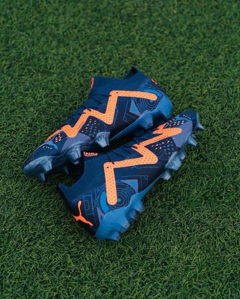 Neymar Football Boots, Batman Boots, Nike Trends, Puma Football Boots, Puma Boots, Cool Football Boots, Best Soccer Cleats, Best Soccer Shoes, Nike Football Boots