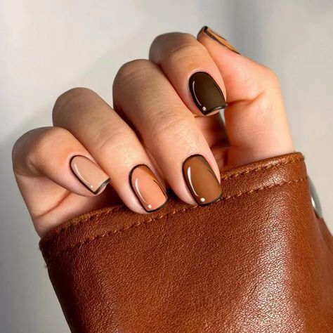 "Hot Chocolate" Nails Are the Perfect Neutral Mani Trending for Winter Brown Nail Ideas, Pop Art Nails, Classy Nail Art, New Nail Trends, Brown Nail Polish, Brown Nail, Brown Nails Design, Nail Color Trends, February Nails