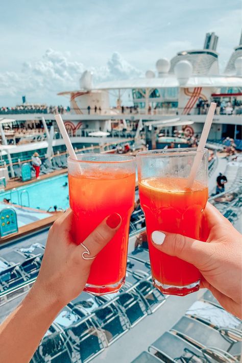 Cruising in the Caribbean | Tips for your vacation to the Caribbean #Caribbean #Cruising #Beach Caribbean Travel Outfit, Caribbean All Inclusive, Harmony Of The Seas, Caribbean Destinations, Bahamas Cruise, Cruise Excursions, Beach Honeymoon, St Maarten, Caribbean Travel