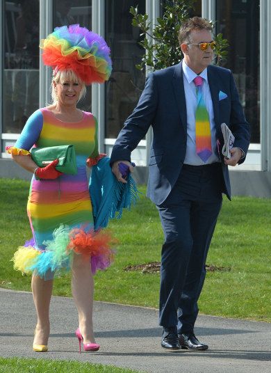 Aintree Ladies Day Fashion, 80s Carnival, Bizarre Fashion, Wild Fashion, Rare Features, Candy Dress, Holy Moly, Crazy Hats, Nba Stars