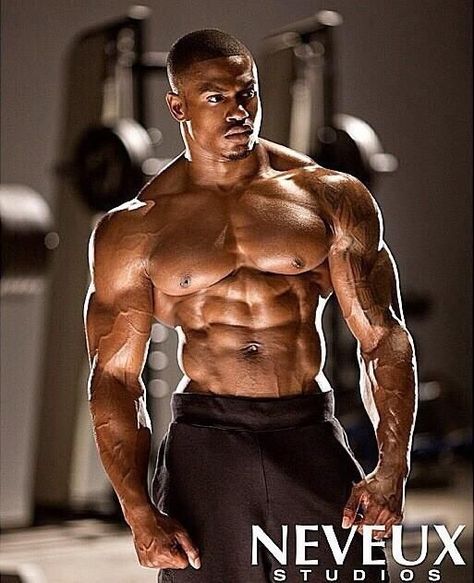 Ebony god Simon Panda, Simeon Panda, Ripped Men, Gym Guys, Men Photoshoot, Beefy Men, Masculine Men, Fitness Inspiration Body, Big Muscles