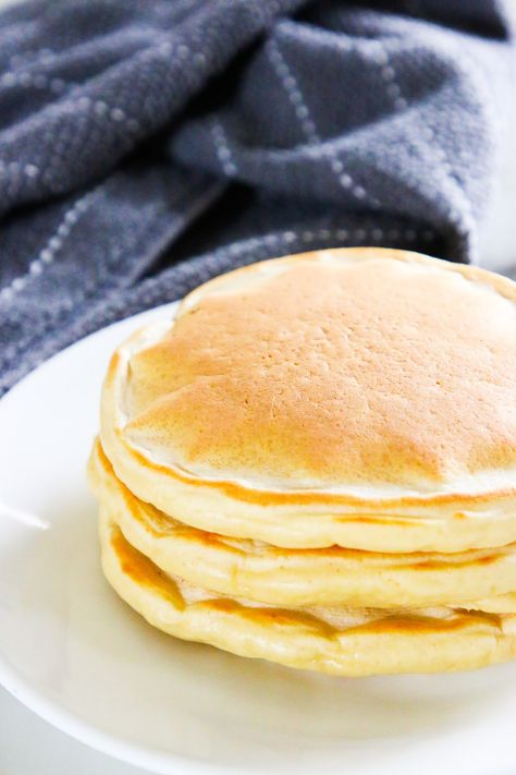 Pancake Recipe for One Pancake Recipe For One, Low Sodium Pancakes, Low Sodium Desserts, Low Sodium Breakfast, Easy Low Sodium Recipes, Low Sodium Bread, Low Sodium Recipes Heart, Brunch Pancakes, Kidney Friendly Recipes Renal Diet