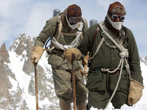 Last spring en route to Mount Everest, Hilaree O’Neill, a ski-mountaineer from Colorado who was part of our 2012 Everest expedition, trekked the same valleys and worked up to Base Camp just as Sir Edmund Hillary and Tenzing Norgay did 60 years ago when the duo claimed the first ascent. But on the mountain, fortunately, O'Neill did not use the antiquated gear—think woolen suits and wood-handled ice axes—that Hillary hauled. In this gallery, we take a look at the equipment Hillary and Norgay used George Mallory, Vintage Climbing, Arctic Explorers, Monte Everest, Mt Everest, Climbing Gear, Mountain Climbers, Ice Climbing, Koh Tao