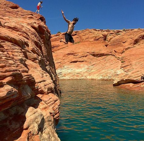 Cliff Jumping at Sand Hollow Reservoir Perseids Meteor, Utah With Kids, Sand Mountain, Utah Summer, Sand Hollow, Adventure List, Pnw Travel, Snow Canyon State Park, Sand Volleyball Court