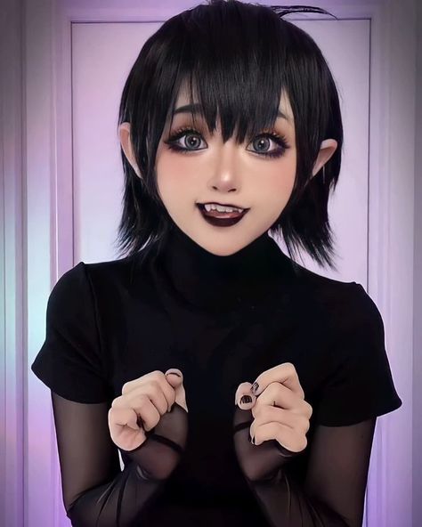 Mavis Dracula, Curated Content, Hotel Transylvania, Emo Fashion, Emo Scene, Best Cosplay, Red Riding Hood, Halloween Cosplay, Dracula