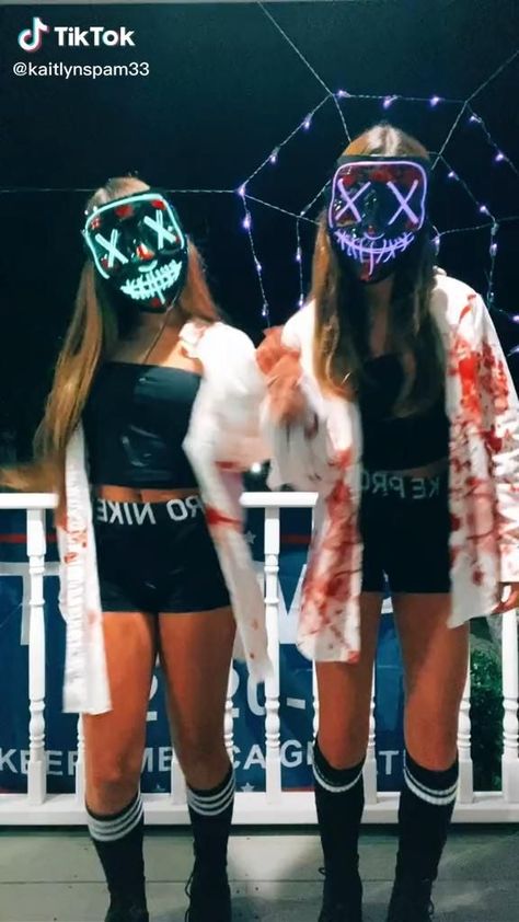 Bestie Halloween Costumes Scary, Helovin Costum, Halloween Costumes 11-12, Bff Halloween Costumes For 2 Scary, Cute But Scary Halloween Costumes, Hollowen Coustums, Halloween Ideas For Duos, Scary Halloween Costume Ideas For 2, Halloween Costumes Teenage Girl Scary