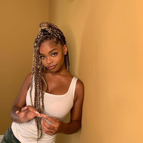 Marsai Martin Aesthetic, Marsai Martin Hairstyles, Marsai Martin, Mega Hair, Girls Braids, Braids For Black Women, Famous Girls, Silk Hair, Box Braids Hairstyles