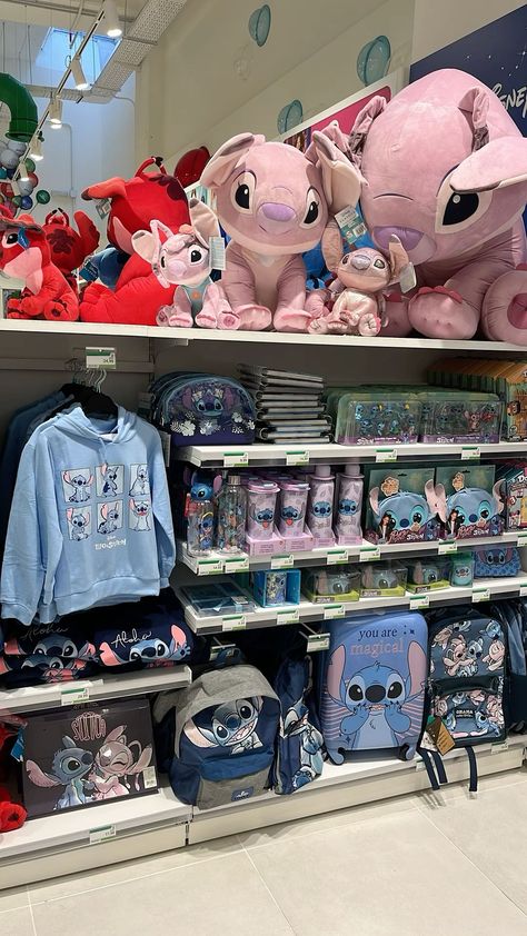 Stitch Room Ideas, Lilo And Stitch Toys, Stitch Things, Stitch Items, Lilo And Stitch Characters, Lilo And Stitch Merchandise, Stitch Cake, ليلو وستيتش, Lilo And Stitch Ohana