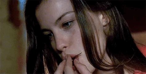 Liv Tyler Hair, Aesthetic Assignment Ideas, Angelic Aesthetic, Stealing Beauty, Liv Tyler, Perfect Lips, Aesthetic Words, Aesthetic Gif, Character Aesthetic