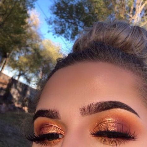 Eye Makeup Glitter, Copper Eyeshadow, Bronze Eye Makeup, Smokey Eye Makeup Look, Orange Eyeshadow, Eyeshadow Tips, Makeup Sephora, Gold Eye Makeup, Eye Makeup Looks