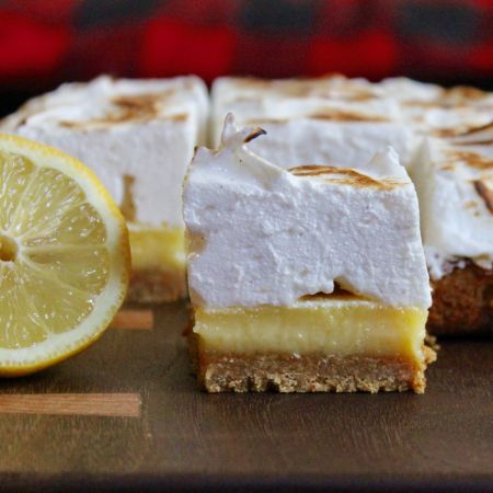 Lemon Meringue Squares, Lemon Meringue Slice, Lemon Meringue Bars Recipe, Lemon Meringue Pie Bars, Lemon Meringue Bars, Slab Pies, Icebox Desserts, Lemon Meringue Cheesecake, Lemon Recipe