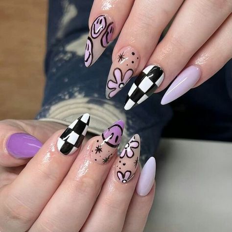 Black And White Mushroom Nails, Rock Show Nails, Black Cool Nails, Edgy Nails Grunge Street Styles, Grunge Nail Art Designs, Purple Black White Nails, Purple Inspired Nails, Alt Spring Nails, Cool Nail Inspo Acrylic