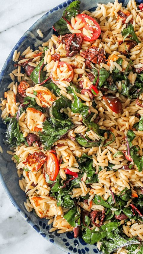 Mediterranean orzo “everything” salad Kale Orzo Salad, Orzo Mediterranean Salad, Orzo Kale Salad, Everything Salad, Spinach Orzo Salad, Orzo Salat, Cooking Halloumi, Mediterranean Orzo Salad, Lemon Orzo Salad