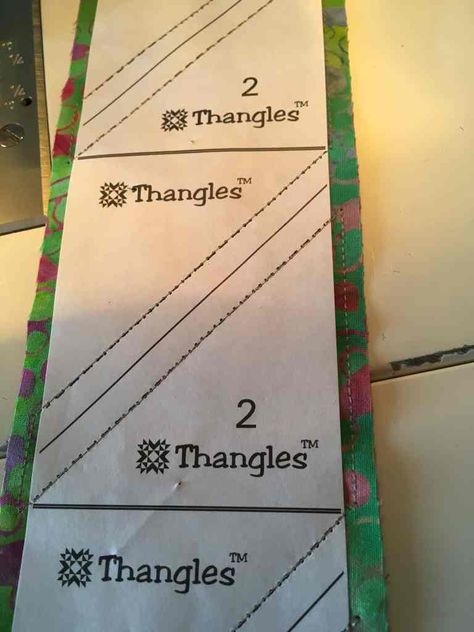 6 Methods for Making Half Square Triangles for Your Quilt - Quilt It List Thangles Quilt Free Pattern, Quilts With Triangles, Hst Blocks, Quilt Triangles, Hst Quilts, Half Square Triangle Quilts Pattern, Quilt Techniques, Triangle Quilt Pattern, Patchwork Blocks