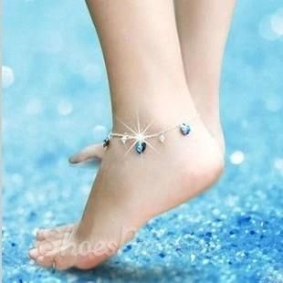 Whatsapp Videos, Crystal Anklet, High Fashion Jewelry, Anklets Boho, Women Anklets, Ankle Chain, Foot Jewelry, Fashion Jewelry Earrings, Gold Jewelry Fashion