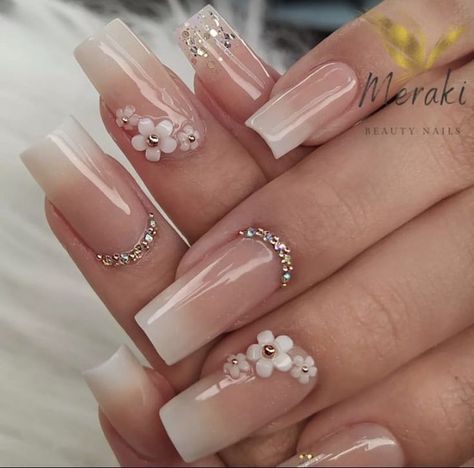 Short Nail Designs Wedding, Engagement Nails Designs, Bridal Nail Art Designs, Bridal Nails Designs, Engagement Nails, Wedding Nail Art Design, Bridal Nail Art, Fancy Nails Designs, Girly Acrylic Nails