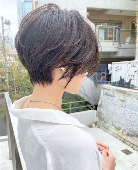 Short Pixie Haircuts For Round Faces, Japanese Short Hair, Short Hair Model, Short Dark Hair, Thick Hair Cuts, Shot Hair, Short Hair Tomboy, Hair Color Underneath, Girls Short Haircuts