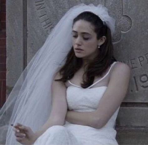 shameless, wedding, fiona gallager, sad Runaway Bride, Girl Interrupted, Emmy Rossum, I Love Cinema, 가을 패션, Up Girl, Photo Dump, Serie Tv, Movies Showing