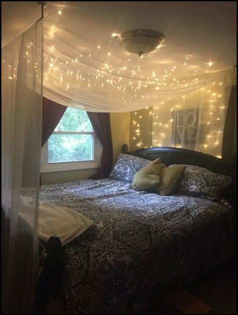 Turn Your Bedroom into a Magical Place with this Bed Canopy with Fairy Lights! Yellow Bed, Dekorasi Kamar Tidur, Christmas Bedroom, Bed Lights, Trendy Bedroom, Dream Rooms, Bedroom Lighting, Dream Bedroom, Design Case